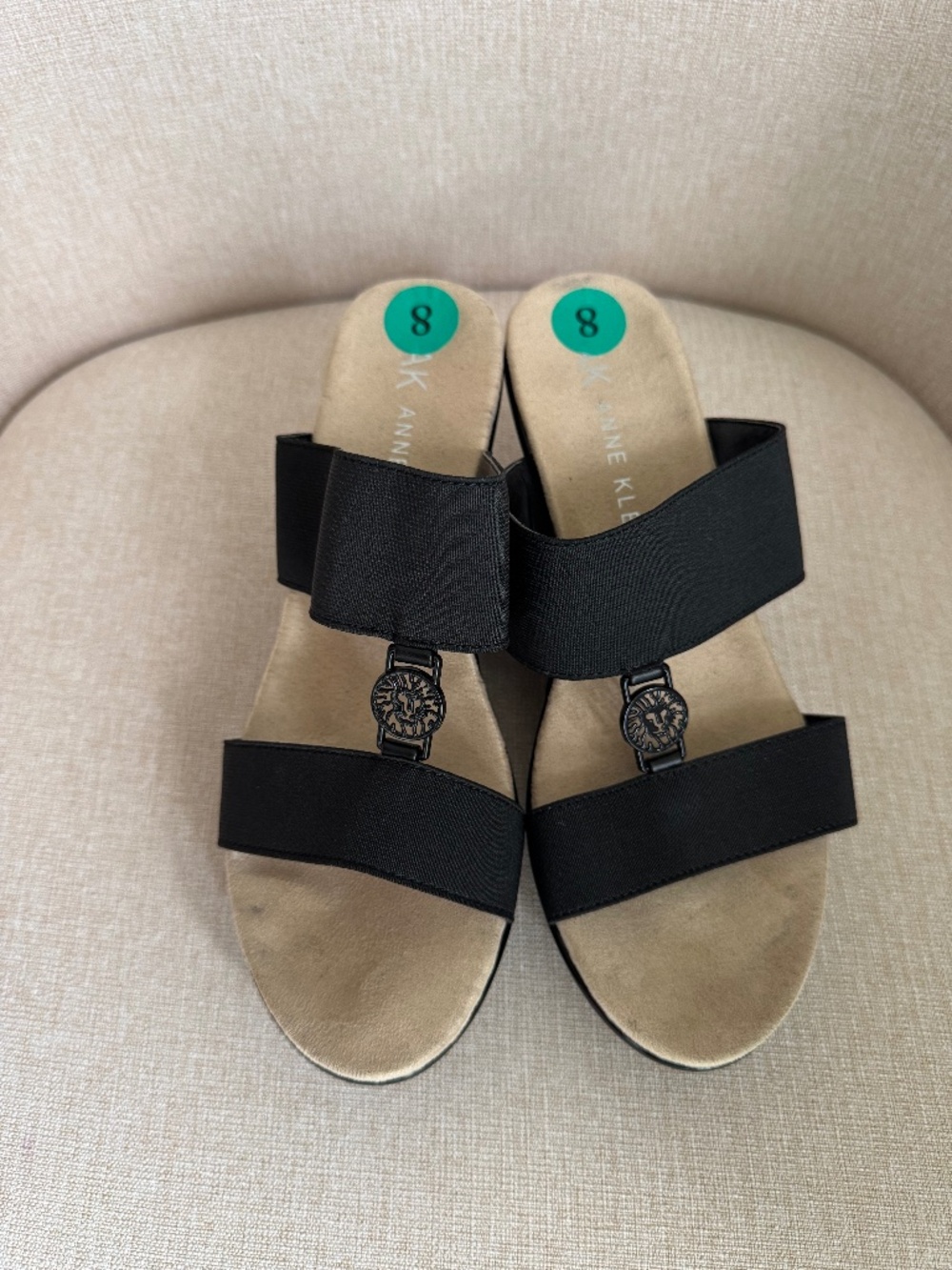 AK Anne Klein Size 8 Black 3 in Wedges